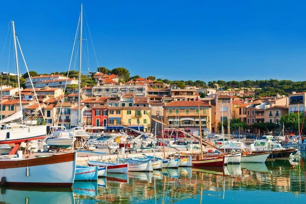 Un Balcon, Au Coeur Du Village Cassis Luaran gambar