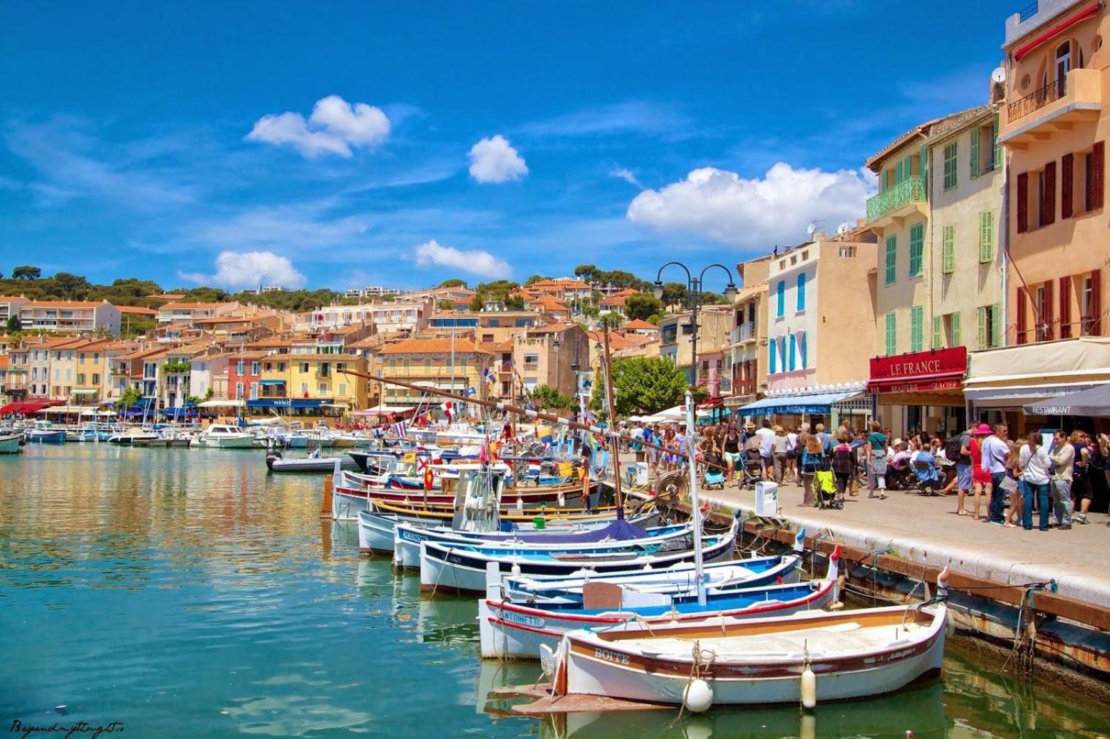 Un Balcon, Au Coeur Du Village Cassis Luaran gambar